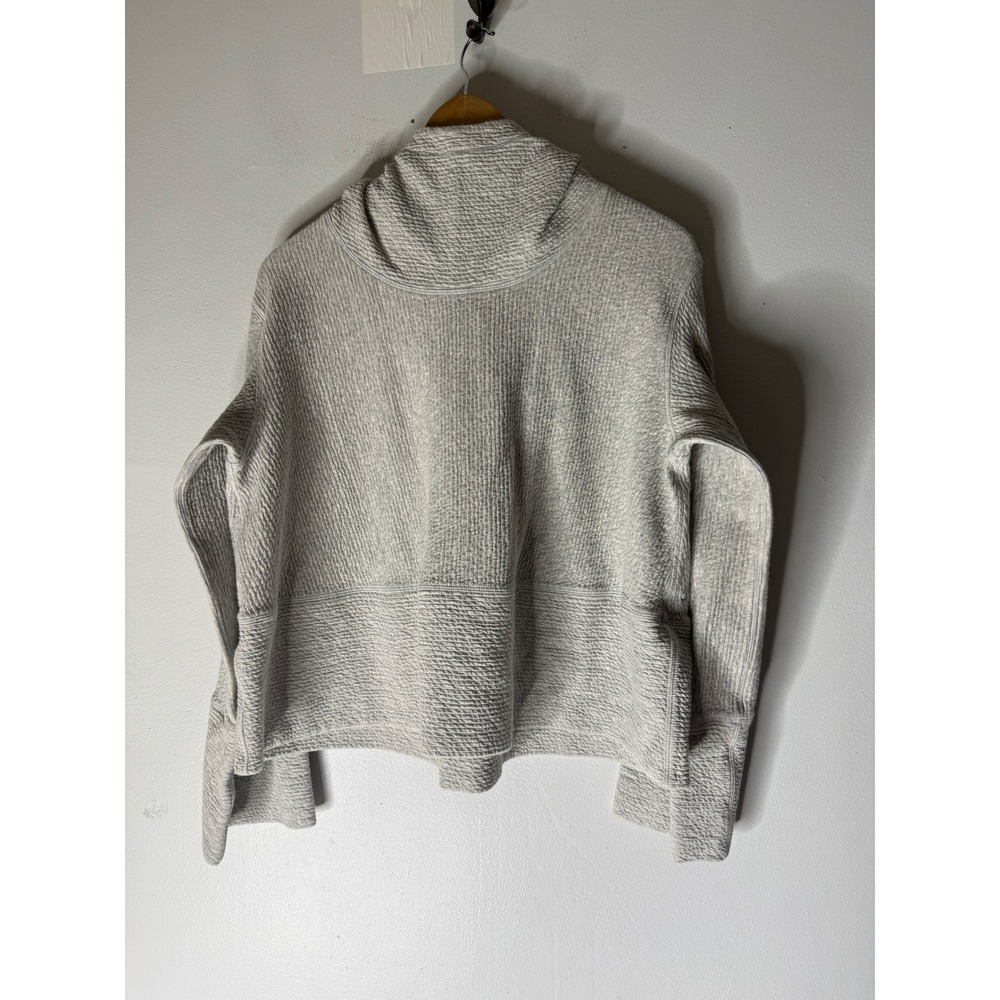 Lululemon Textured Turtleneck hoodie retreat‎ yourself pullover grey size M/L